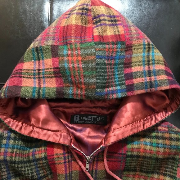 Vintage Child  hooded Plaid Cape - Bside by Boy London - Picture 8 of 10